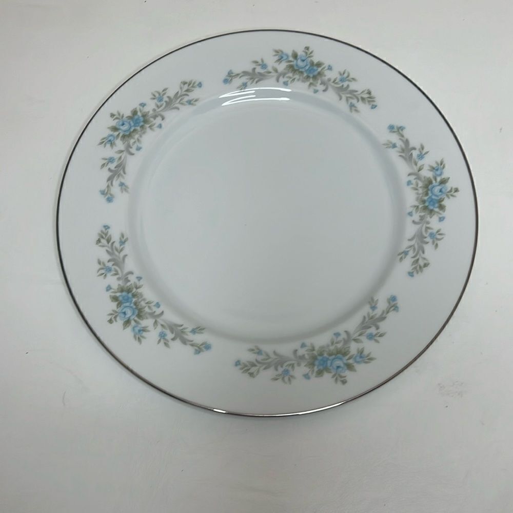 Royal Court Plate Fine China Blue Fantasy Japan 10 1/2 Inches Round Blue Silver